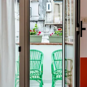 Charming With Balcony In The Historic Center Appartement