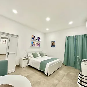 Tribunali 181 Appartement